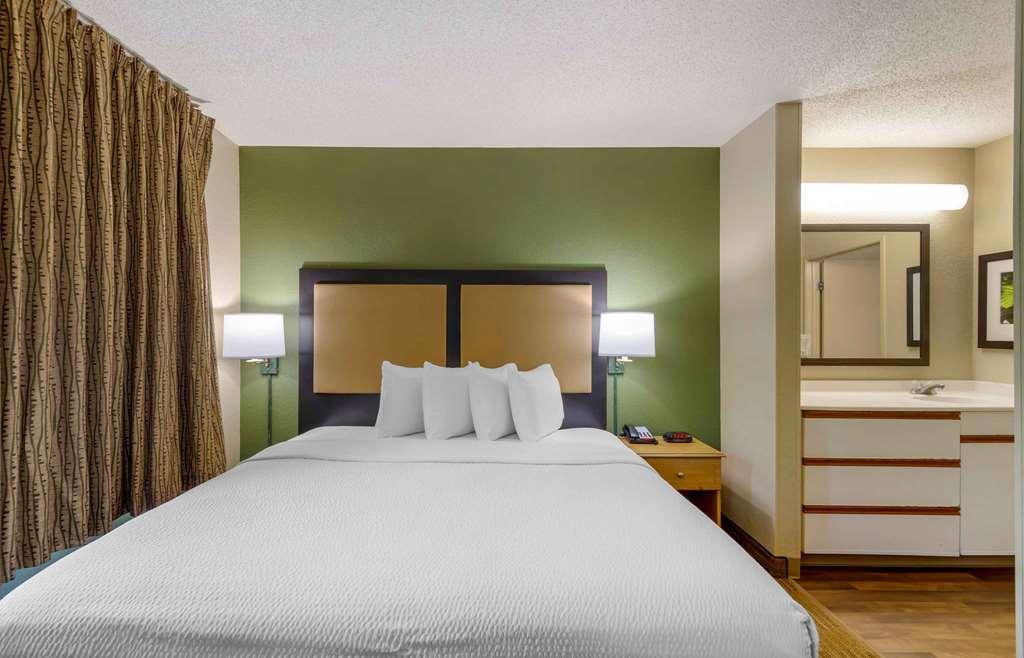 Extended Stay America Select Suites - Orlando - Southpark - Equity Row Kamer foto